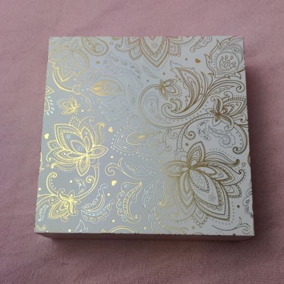 Charter Club Letter b Initial Pin - Picture 4 of 5